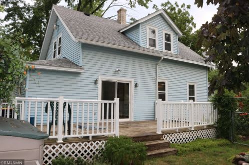 702 Atwood St, Prior Lake, MN 55379-2355