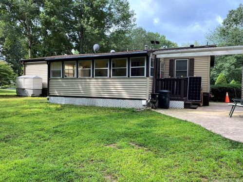 73 Colchester Cmns, Colchester, CT 06415-2138