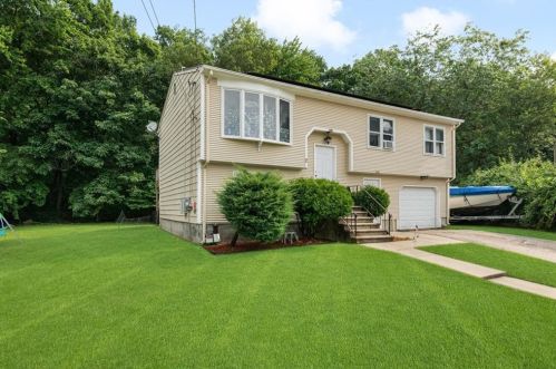 2 Century Cir, Providence, RI 02911-1349
