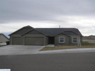 3702 Artesia Dr, Pasco, WA 99301-8505