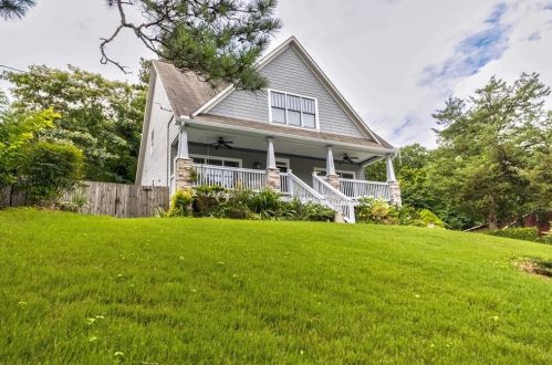 1677 Jobeth Ave, Atlanta, GA 30316-2141