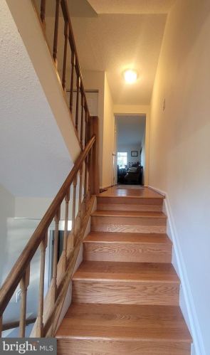2164 Silversmith Ct, Woodbridge, VA 22191-4123