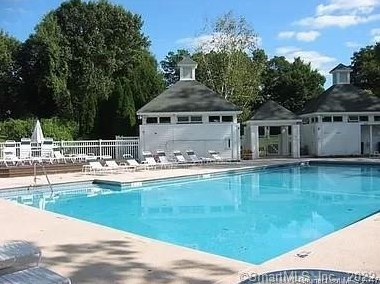 43 Last Leaf Cir, Windsor CT  06095-4733 exterior