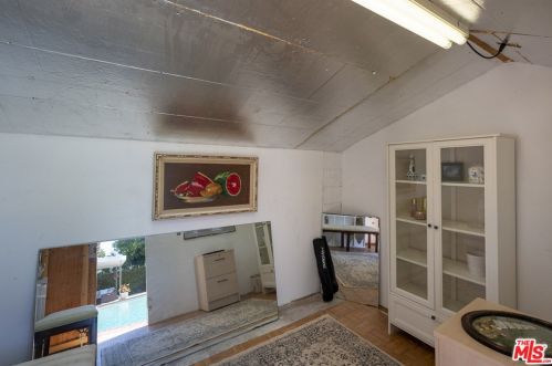 1520 Harle Pl, Anaheim CA  92802-2510 exterior