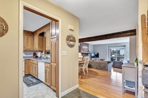 182 Stonehedge, Huntington, CT 06484-2864