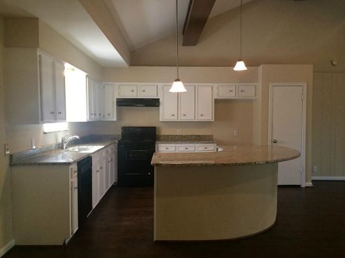 70 Hiwon Dr, Conroe TX  77304-1123 exterior