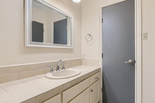 4028 Aragon Dr, Fort Worth TX  exterior