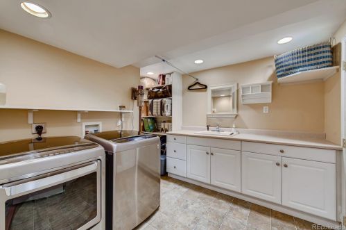 7075 Niagara Ct, Englewood CO 80112-1011 exterior