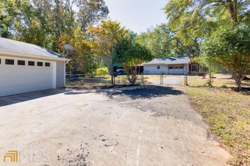 1851 Forest Ct, Statham, GA 30666-1642