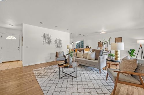 1596 Bonnie Joy Ave, San Jose, CA 95129-3857