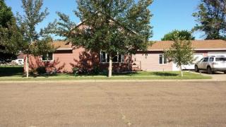 321 2nd St, Richardton, ND 58652-7142