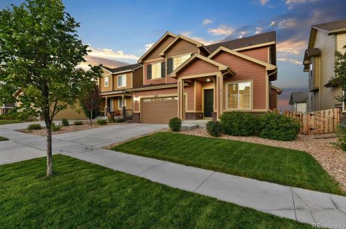 6632 Muscadine Ct, Denver CO  80016 exterior