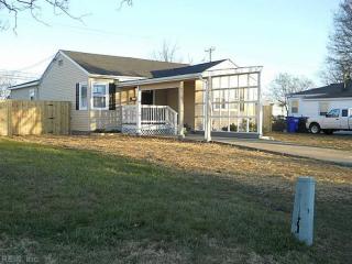 8004 Diggs Rd, Norfolk, VA 23505-1619