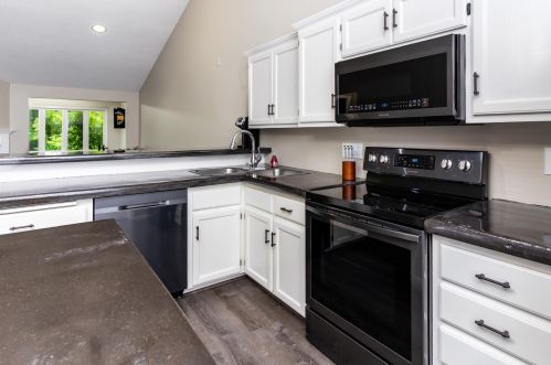 17181 Pheasant Meadow Ln, Prior Lake, MN 55372-2760