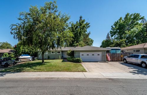 8844 Britland Way, Fair Oaks, CA 95628-3902