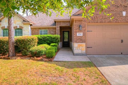 974 Gowan Dr, Conroe TX  77301-4259 exterior