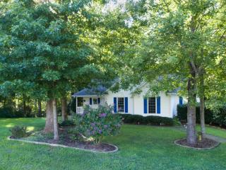 3818 Sky Meadow Dr, Apex, NC 27539-6813