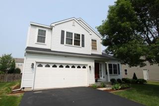 130 Cedarfield Dr, Hanover Park, IL 60103-1313