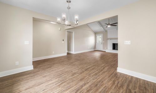 256 Columbia Dr, Ladson SC  29456-6208 exterior