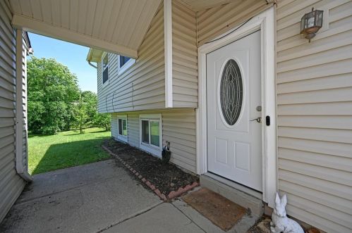 1402 Graymont Ct, Cincinnati, OH 45240-1114