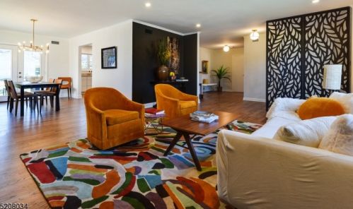 8 Suffolk Ave, Maplewood NJ  07040-1712 exterior