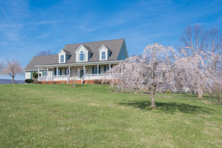 38990 Dobbins Creek Ln, Lovettsville, VA 20180-2762