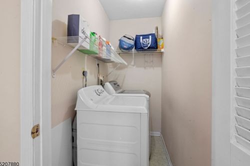 22 Grant Way, Princeton NJ  08540-1600 exterior