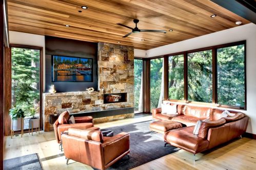 16150 Pine St, Truckee CA  96161-3754 exterior