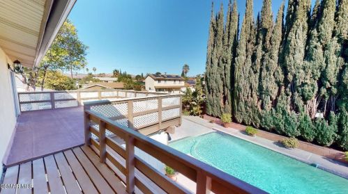 2007 Rhoda St, Simi Valley CA 93065-3539 exterior