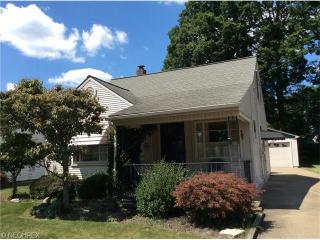 187 Omar St, Struthers, OH 44471-1551