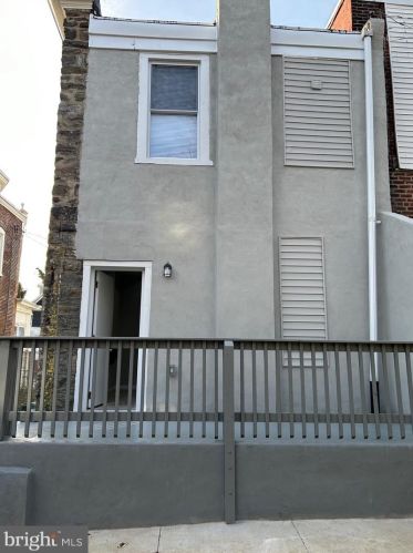 5131 12 St, Philadelphia PA 19123-0037 exterior