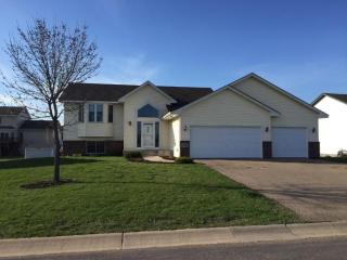 1225 Meadow Pkwy, Mayer, MN 55360-8549
