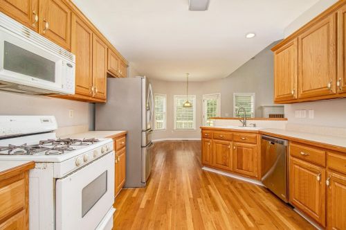 3010 Weldon Rd, Conyers, GA 30094-2092