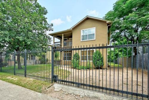 1102 Clermont Ave, Austin TX  78702-5215 exterior
