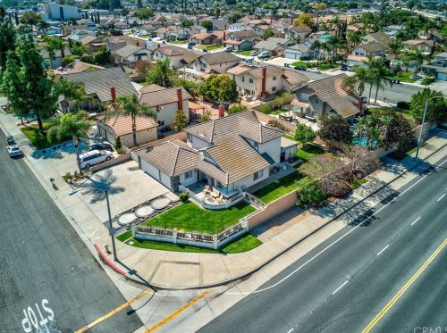 4241 Torrey Pines Dr, Riverside, CA 92505-2934