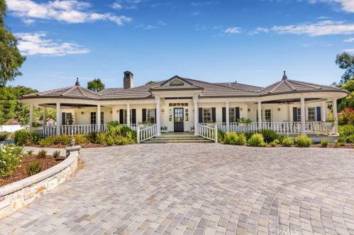 1015 Tiger Tail Dr, Riverside CA  92506-5417 exterior