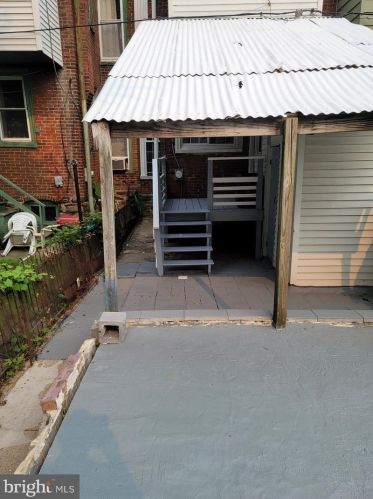 5534 American St, Philadelphia PA  19120-2827 exterior