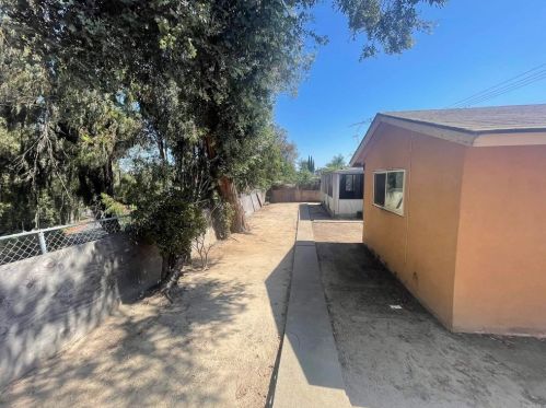 3006 Thunder Dr, Oceanside, CA 92056-4345