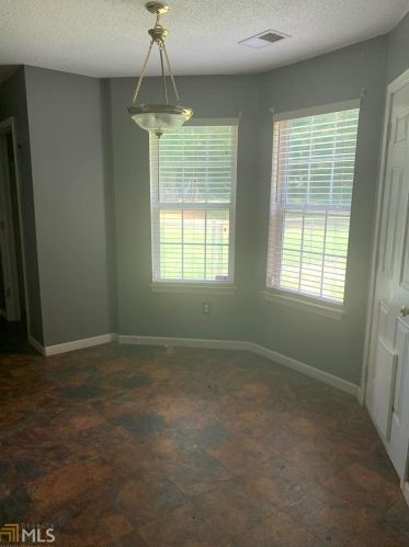75 Windward Dr, Porterdale, GA 30016-7150