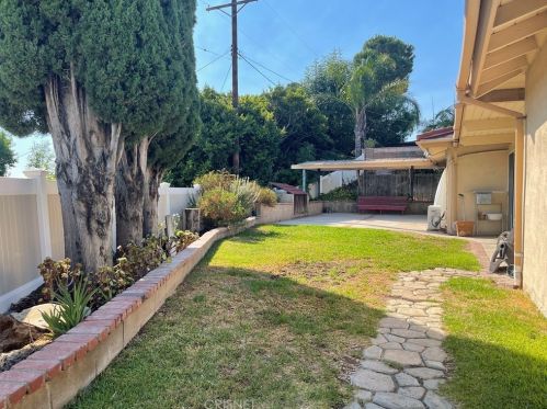 3800 Santa Carlotta St, Glendale CA 91214-1158 exterior