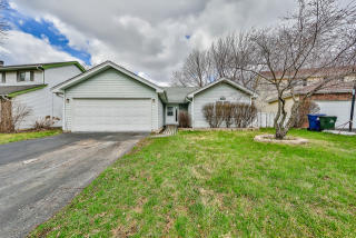 1139 Andover Ct, Naperville, IL 60563-3301