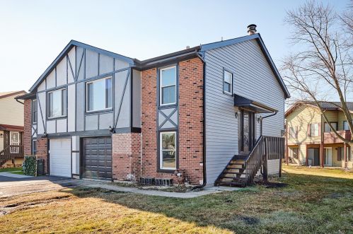 307 Walnut Cir, Lemont, IL 60440-1979