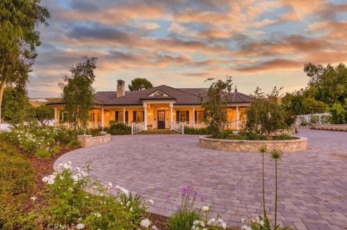 1015 Tiger Tail Dr, Riverside CA  92506-5423 exterior