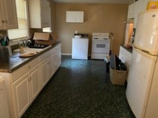 500 Fleeta Dr, Porterdale, GA 30016-4731