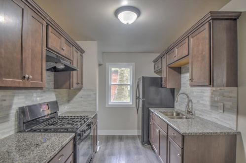 5111 7 Ave, Gary IN 46403-2808 exterior