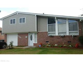 5509 Sandpiper Ln, Norfolk VA  23502-4405 exterior