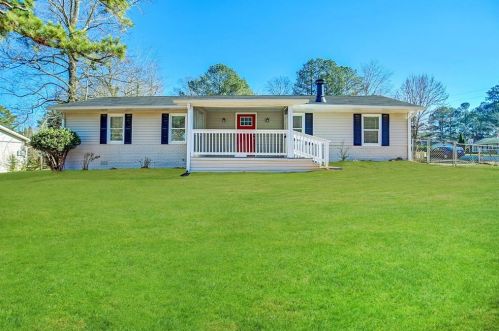 4150 Mcclesky Dr, Marietta GA  30066-2050 exterior