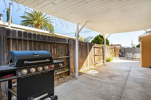 4106 Madrona Rd, Riverside CA  92504-2919 exterior