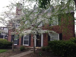 3449 Glencairn Rd, Cleveland OH  44122-4801 exterior