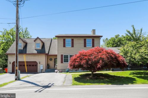 11036 Hickory School Rd, Williamsport, MD 21795-3124